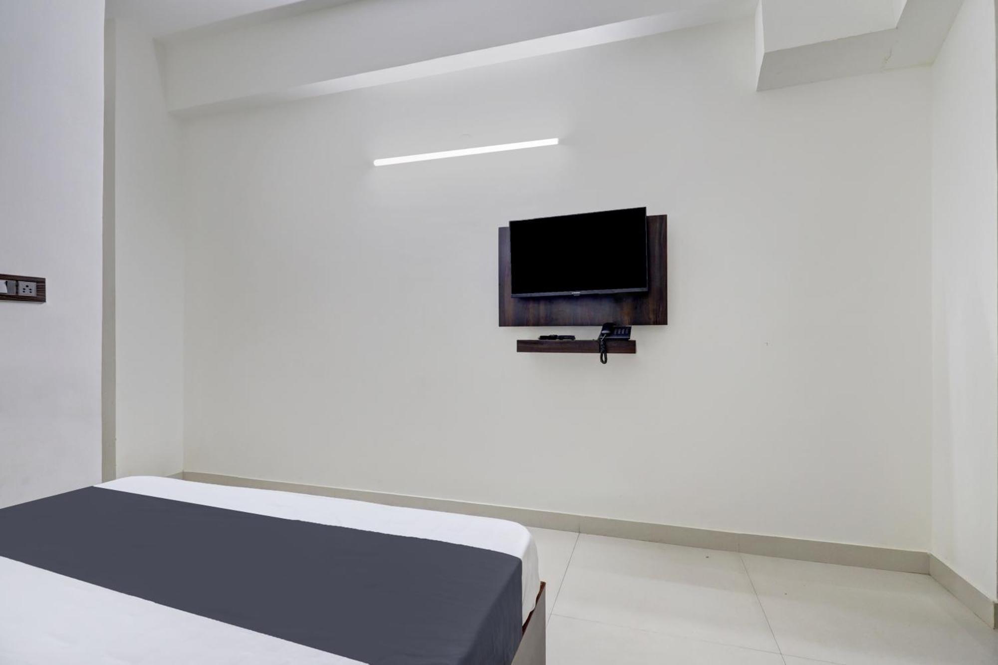 Hotel O J.K. Suites & Rooms Bangalore Exterior foto
