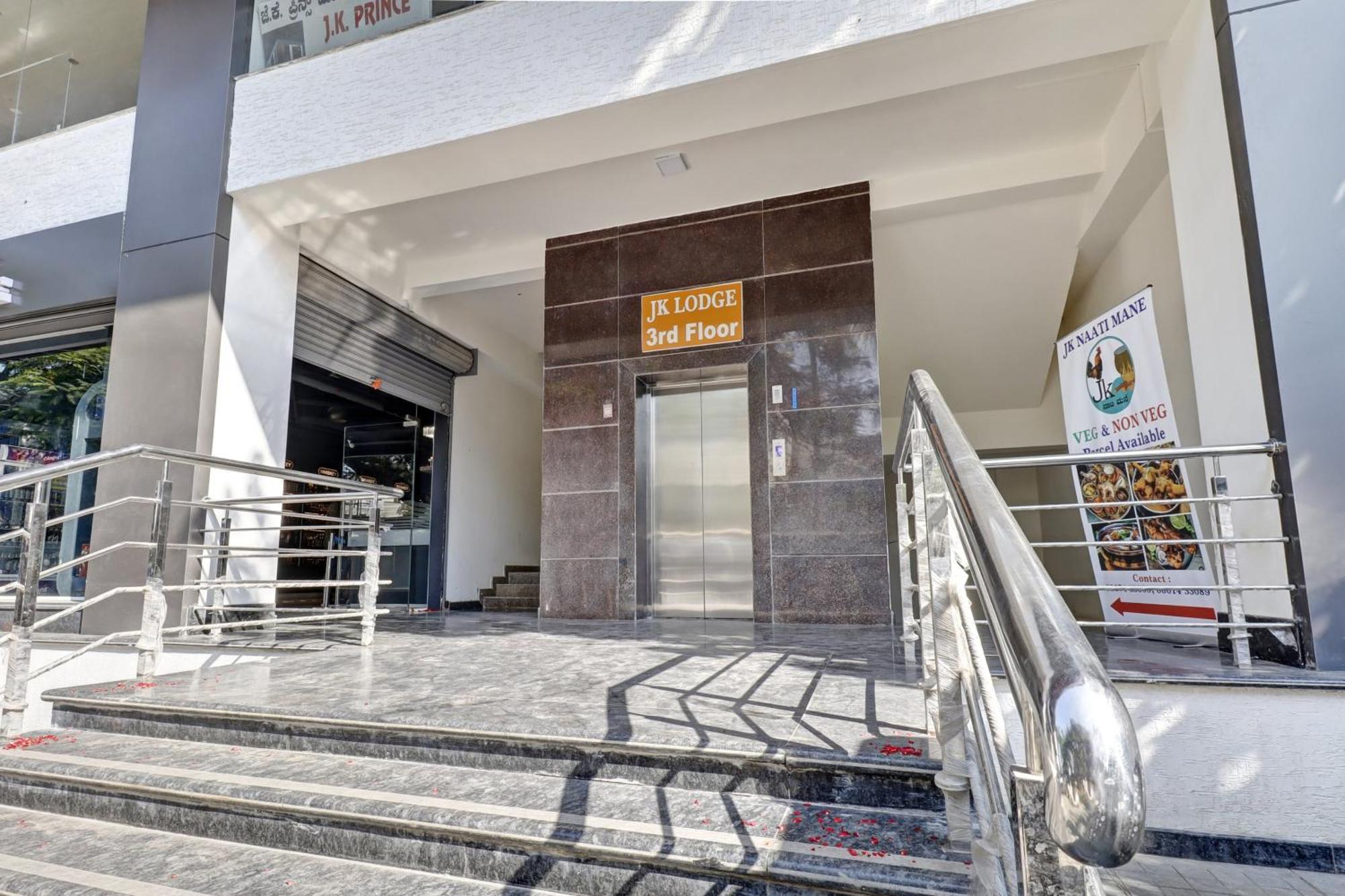 Hotel O J.K. Suites & Rooms Bangalore Exterior foto